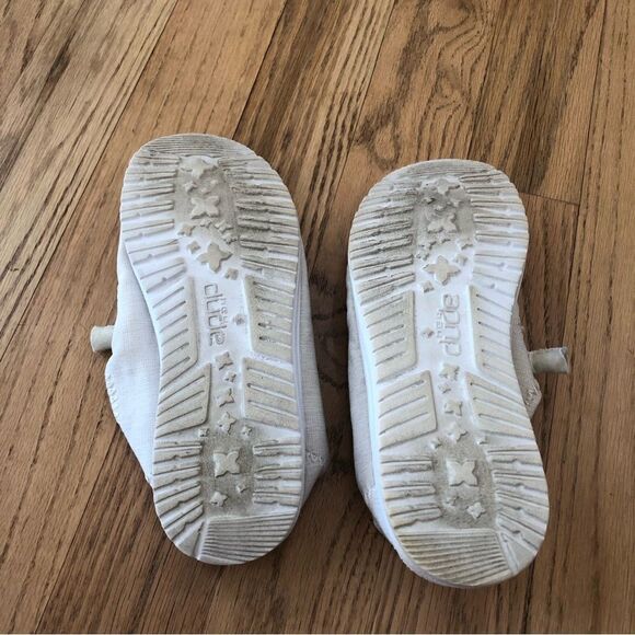 Hey Dude Wendy Shoes - Picture 8 of 9